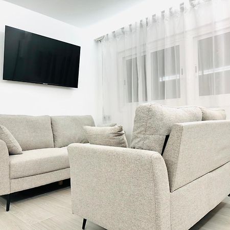 Avakian Suite Valenza Esterno foto